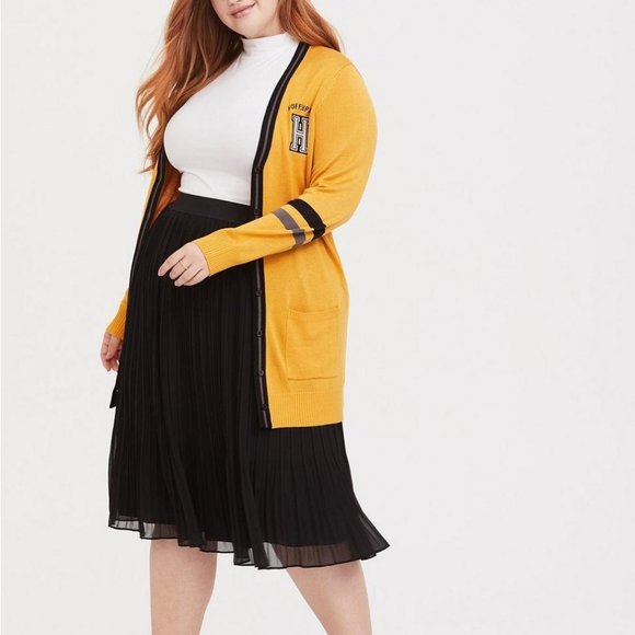 torrid Sweaters - Harry Potter Hufflepuff Yellow Varsity Boyfriend Cardigan - Torrid size 4